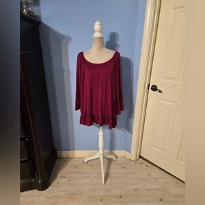 Women's Burgundy Top